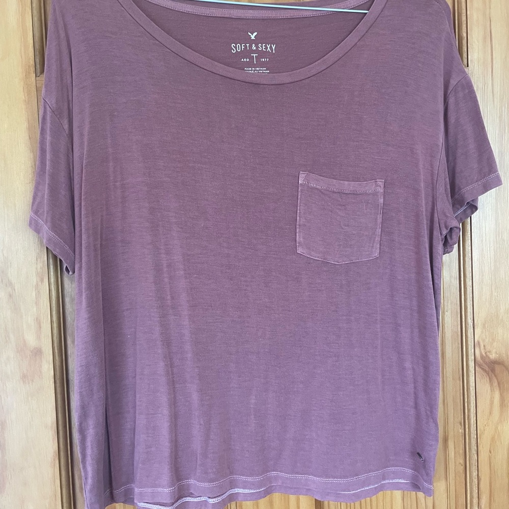 A&E cropped tee!